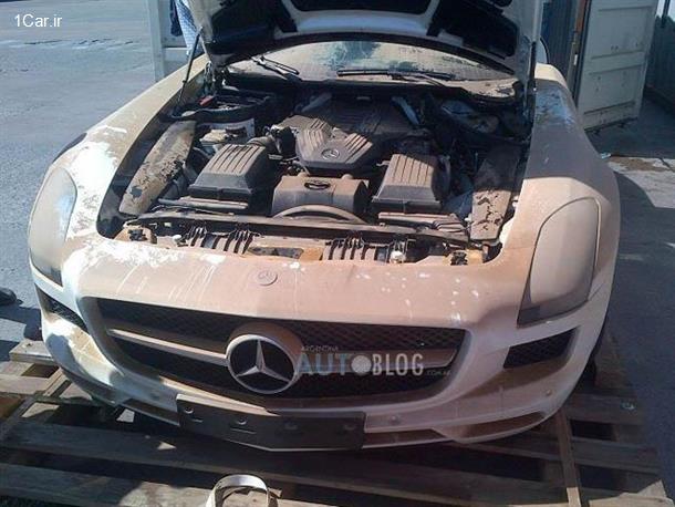 مرسدس بنز SLS AMG در دریا